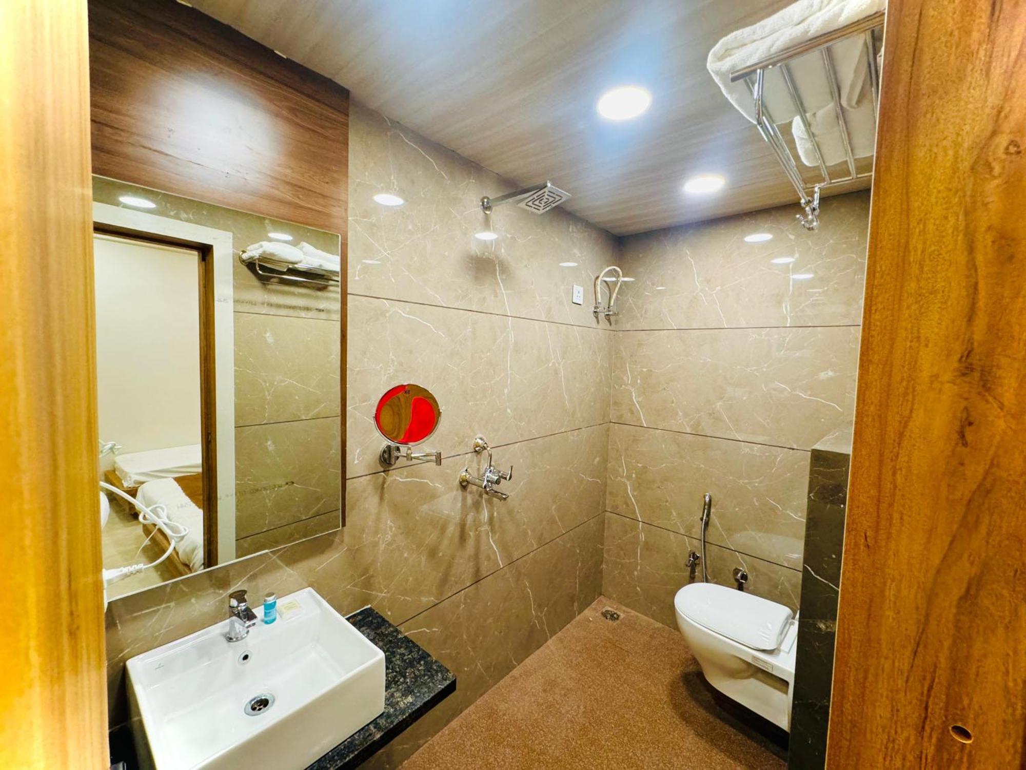 Hotel Najaf Palace Аджмер Екстериор снимка