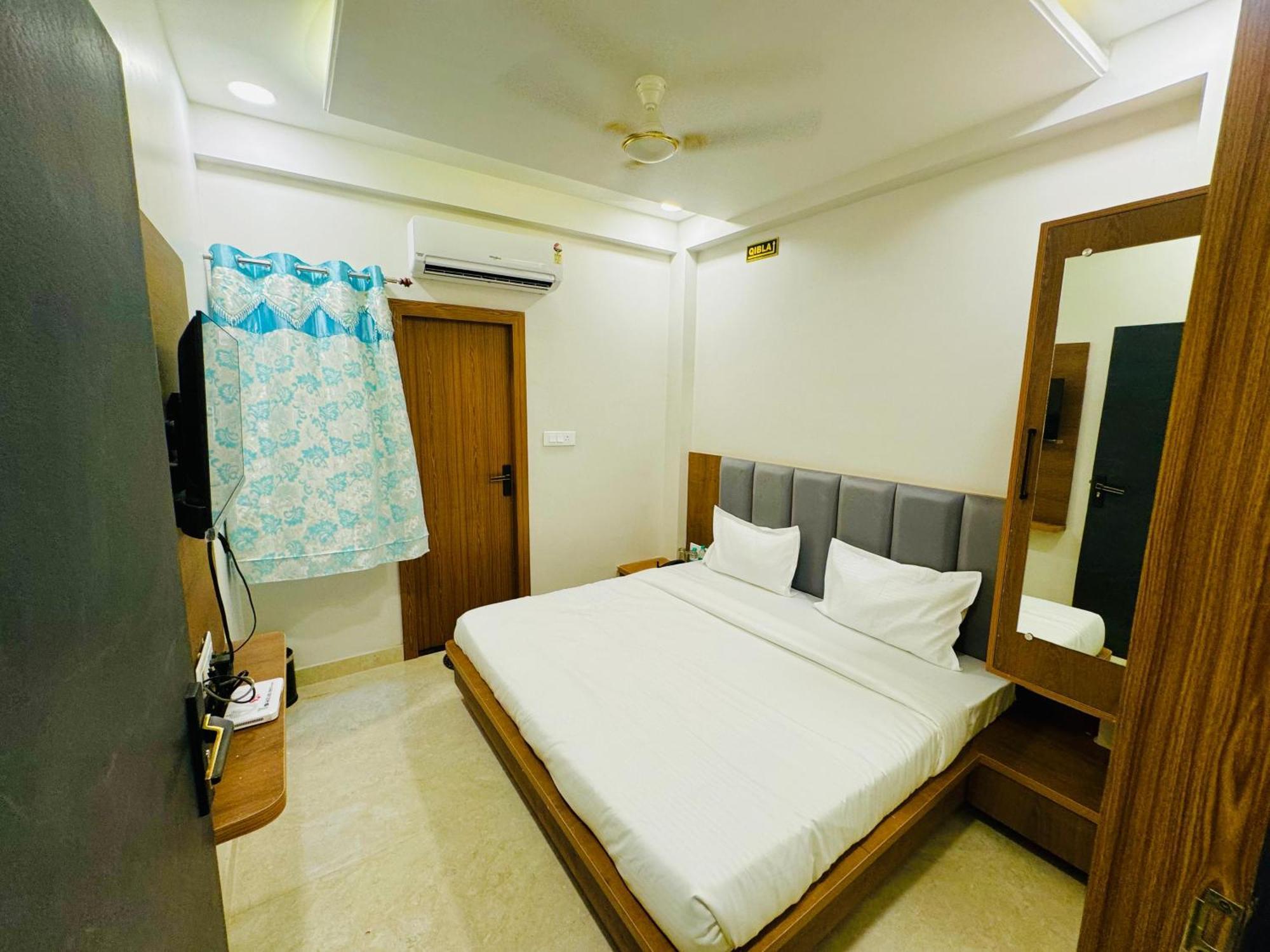Hotel Najaf Palace Аджмер Екстериор снимка